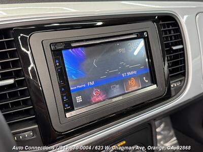 2013 Volkswagen Beetle Convertible 2.5L PZEV   - Photo 22 - Orange, CA 92868