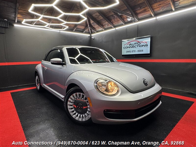 2013 Volkswagen Beetle 2.5's photo