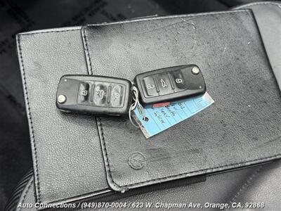 2013 Volkswagen Beetle Convertible 2.5L PZEV - Photo 27 - Orange, CA 92868