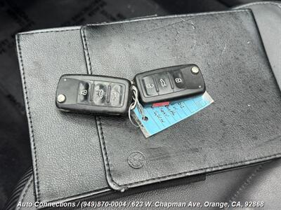 2013 Volkswagen Beetle Convertible 2.5L PZEV   - Photo 27 - Orange, CA 92868