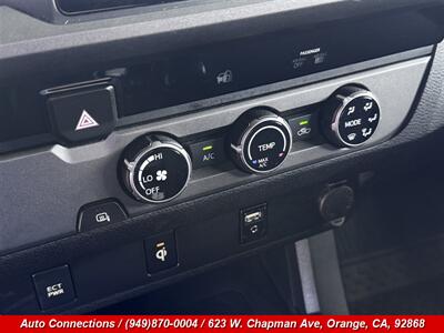 2016 Toyota Tacoma TRD Sport   - Photo 16 - Orange, CA 92868