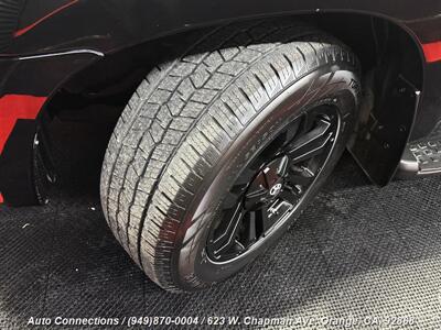2006 Toyota 4Runner SR5   - Photo 27 - Orange, CA 92868