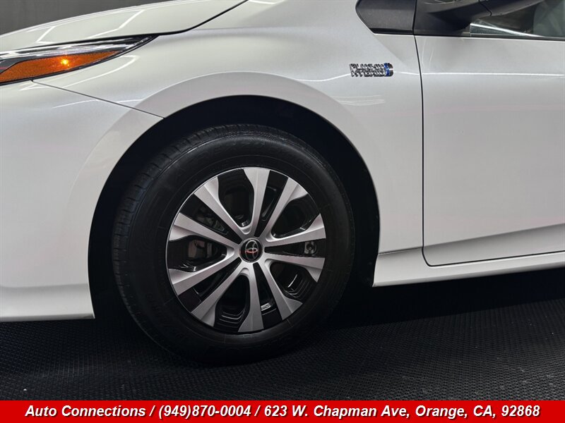 2022 Toyota Prius Prime XLE - Photo 30 - Orange, CA 92868