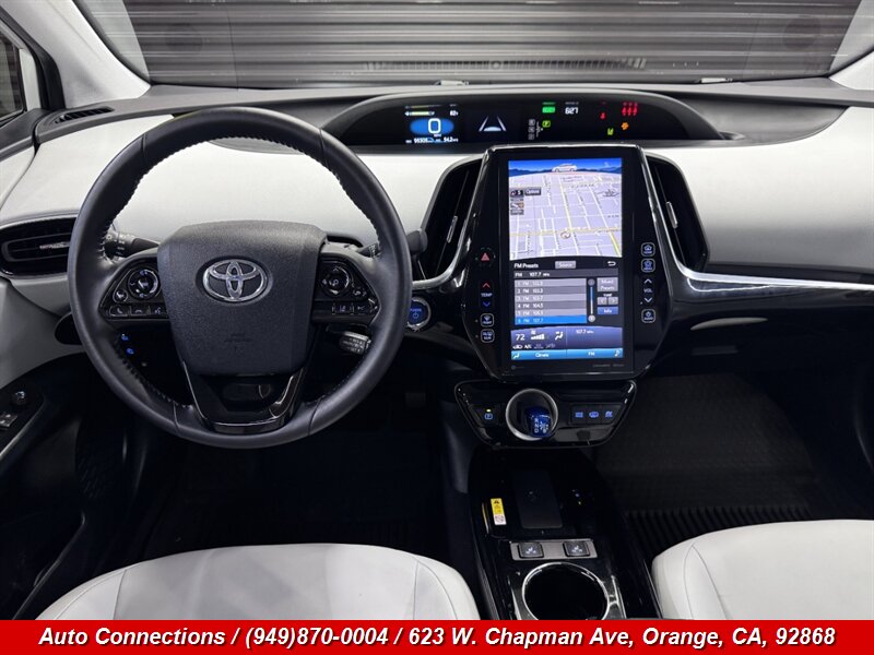 2022 Toyota Prius Prime XLE - Photo 12 - Orange, CA 92868
