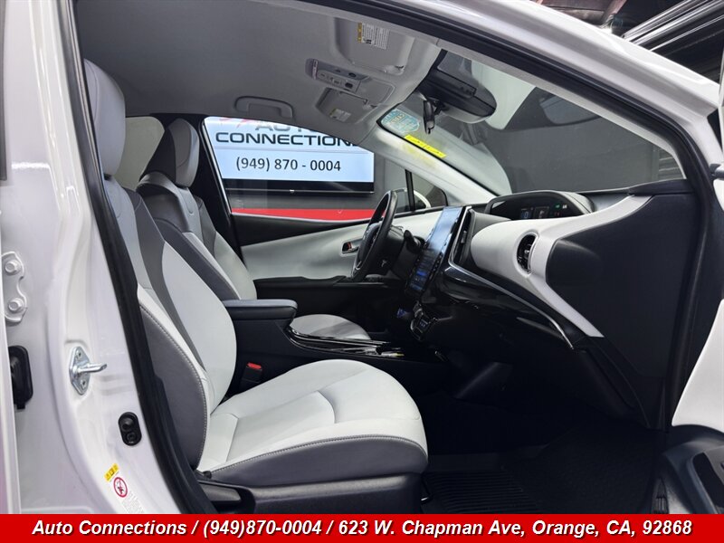 2022 Toyota Prius Prime XLE - Photo 7 - Orange, CA 92868