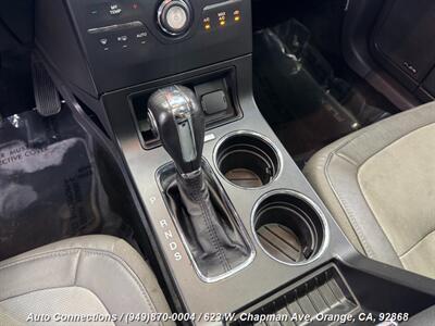 2018 Ford Flex SEL   - Photo 14 - Orange, CA 92868