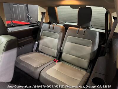 2018 Ford Flex SEL   - Photo 11 - Orange, CA 92868