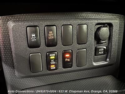2014 Toyota FJ Cruiser   - Photo 18 - Orange, CA 92868