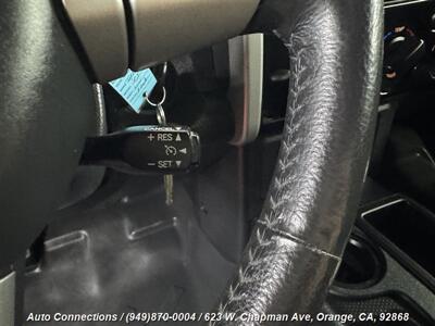2014 Toyota FJ Cruiser   - Photo 16 - Orange, CA 92868