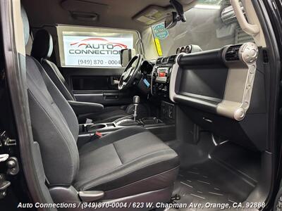 2014 Toyota FJ Cruiser   - Photo 7 - Orange, CA 92868