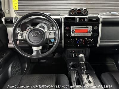 2014 Toyota FJ Cruiser   - Photo 12 - Orange, CA 92868