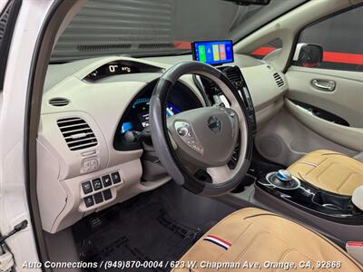 2013 Nissan LEAF SV   - Photo 11 - Orange, CA 92868