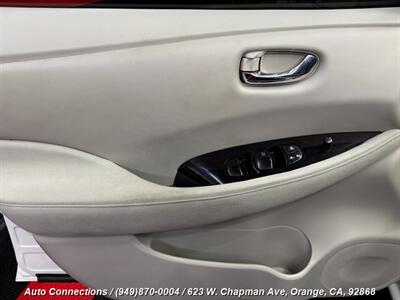 2013 Nissan LEAF SV   - Photo 23 - Orange, CA 92868