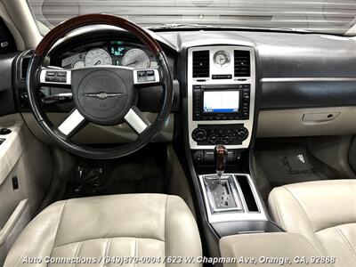 2007 Chrysler 300C   - Photo 13 - Orange, CA 92868