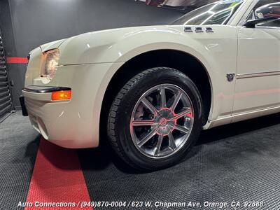 2007 Chrysler 300C   - Photo 42 - Orange, CA 92868