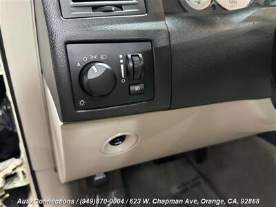 2007 Chrysler 300C   - Photo 24 - Orange, CA 92868