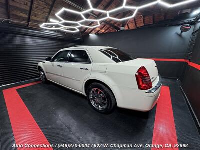 2007 Chrysler 300C   - Photo 4 - Orange, CA 92868