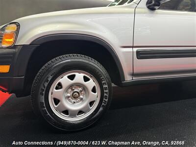1998 Honda CR-V LX   - Photo 26 - Orange, CA 92868
