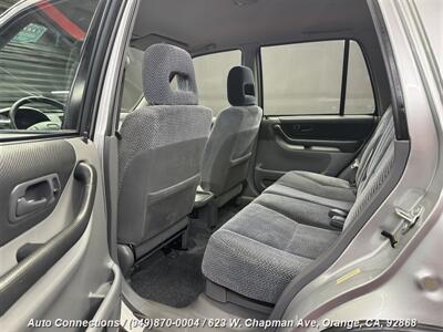 1998 Honda CR-V LX   - Photo 9 - Orange, CA 92868