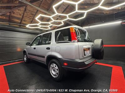 1998 Honda CR-V LX   - Photo 4 - Orange, CA 92868
