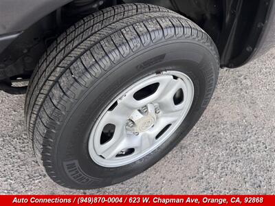 2011 Toyota Tacoma   - Photo 29 - Orange, CA 92868