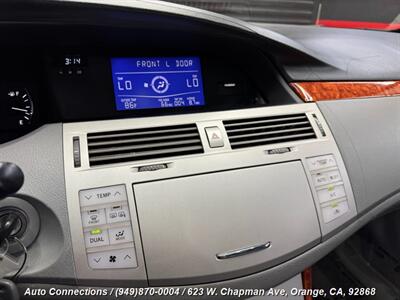 2005 Toyota Avalon XLS   - Photo 17 - Orange, CA 92868