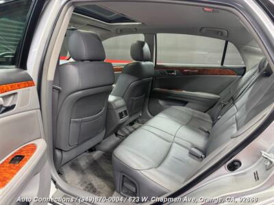 2005 Toyota Avalon XLS   - Photo 9 - Orange, CA 92868