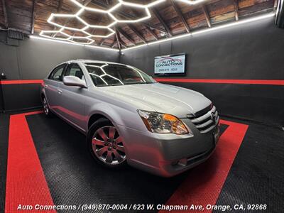 2005 Toyota Avalon XLS   - Photo 1 - Orange, CA 92868