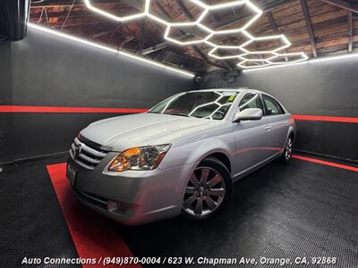 2005 Toyota Avalon XLS   - Photo 2 - Orange, CA 92868