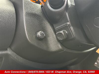 2005 INFINITI G35 - Photo 19 - Orange, CA 92868