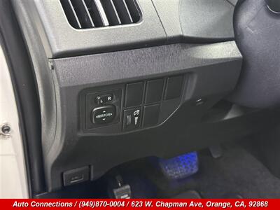 2015 Toyota Prius Persona Series   - Photo 19 - Orange, CA 92868