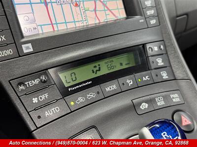 2010 Toyota Prius V   - Photo 17 - Orange, CA 92868