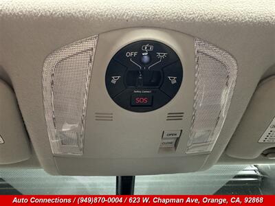 2010 Toyota Prius V   - Photo 21 - Orange, CA 92868