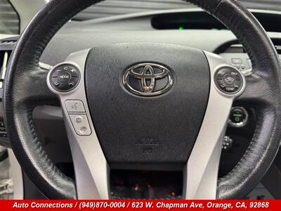 2010 Toyota Prius V   - Photo 13 - Orange, CA 92868
