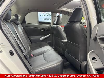 2010 Toyota Prius V   - Photo 8 - Orange, CA 92868