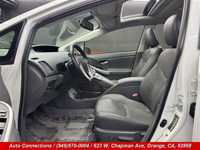 2010 Toyota Prius V   - Photo 6 - Orange, CA 92868