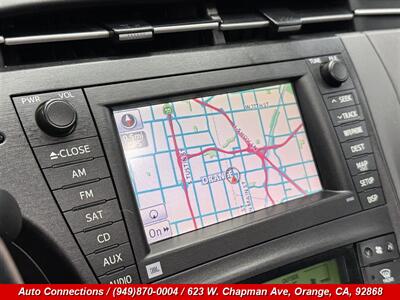 2010 Toyota Prius V   - Photo 18 - Orange, CA 92868