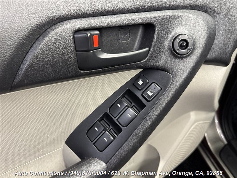 2010 Kia Forte EX photo 19