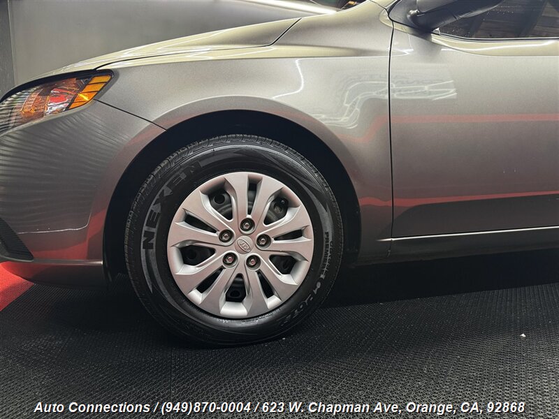 2010 Kia Forte EX photo 28