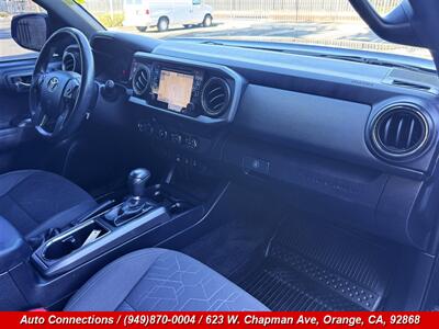 2018 Toyota Tacoma TRD Off-Road - Photo 10 - Orange, CA 92868