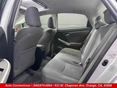 2013 Toyota Prius Five   - Photo 9 - Orange, CA 92868