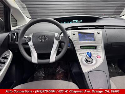 2013 Toyota Prius Five   - Photo 12 - Orange, CA 92868