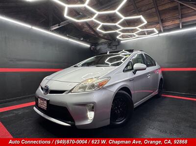 2013 Toyota Prius Five   - Photo 2 - Orange, CA 92868