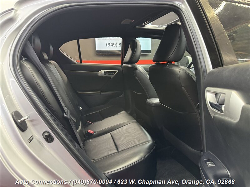2012 Lexus CT 200h photo 6