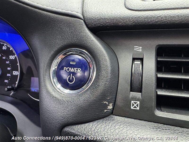 2012 Lexus CT 200h photo 18