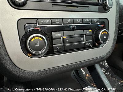 2012 Volkswagen Eos Komfort SULEV   - Photo 18 - Orange, CA 92868