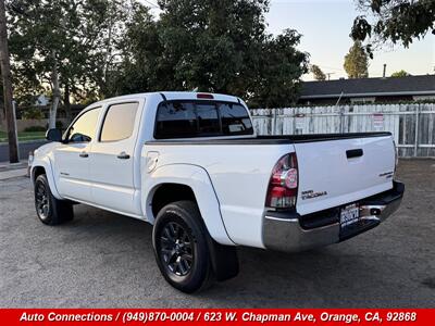 2015 Toyota Tacoma PreRunner   - Photo 4 - Orange, CA 92868