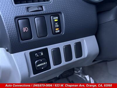 2005 Toyota Tacoma PreRunner V6   - Photo 19 - Orange, CA 92868