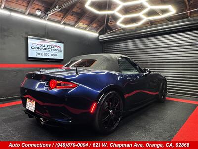 2021 Mazda MX-5 Miata Grand Touring   - Photo 4 - Orange, CA 92868