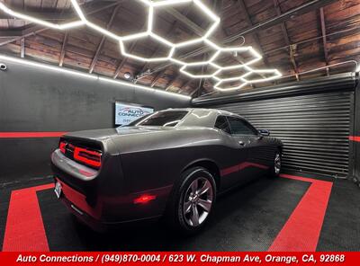 2015 Dodge Challenger SXT - Photo 3 - Orange, CA 92868